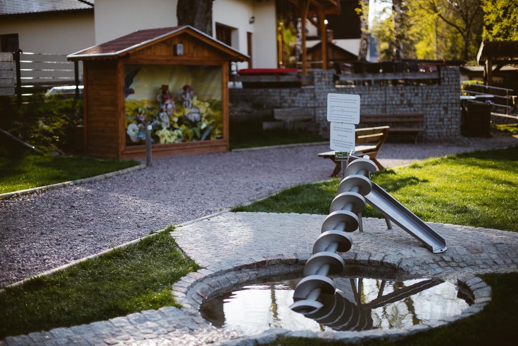 Przystanek Bavaria - Sauny, Parking Oraz Wstep Do Parku Bajek W Cenie! كارباش المظهر الخارجي الصورة